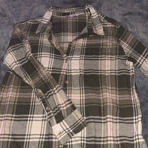 Women’s Long Sleeve Flannel